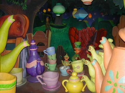 Inside Alice in Wonderland ride<br>Location: <a href="https://www.google.com/maps/search/?api=1&query=33.81329,-117.91831" target="_new">Disneyland</a>